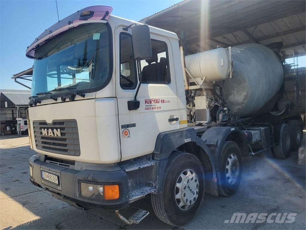 MAN 32.364 8X4 Fülkés alváz