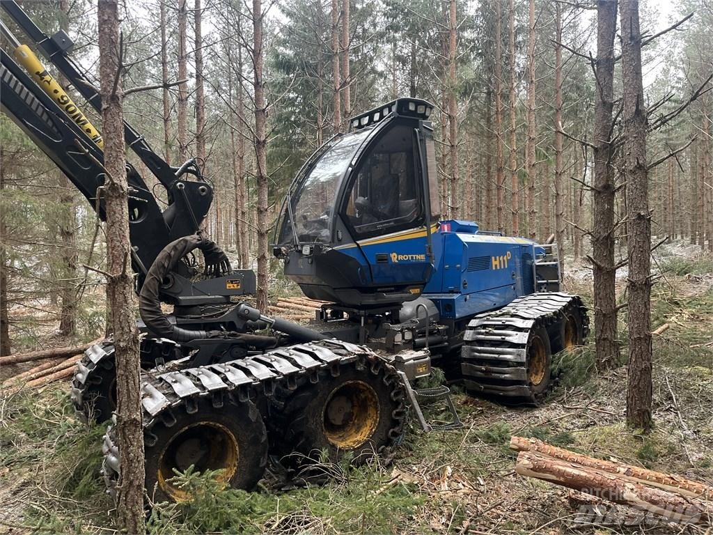 Rottne H11D Betakarítók