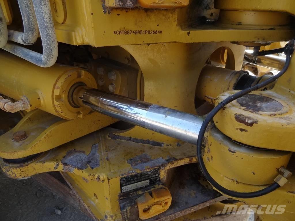 CAT 740 Csuklósdömperek