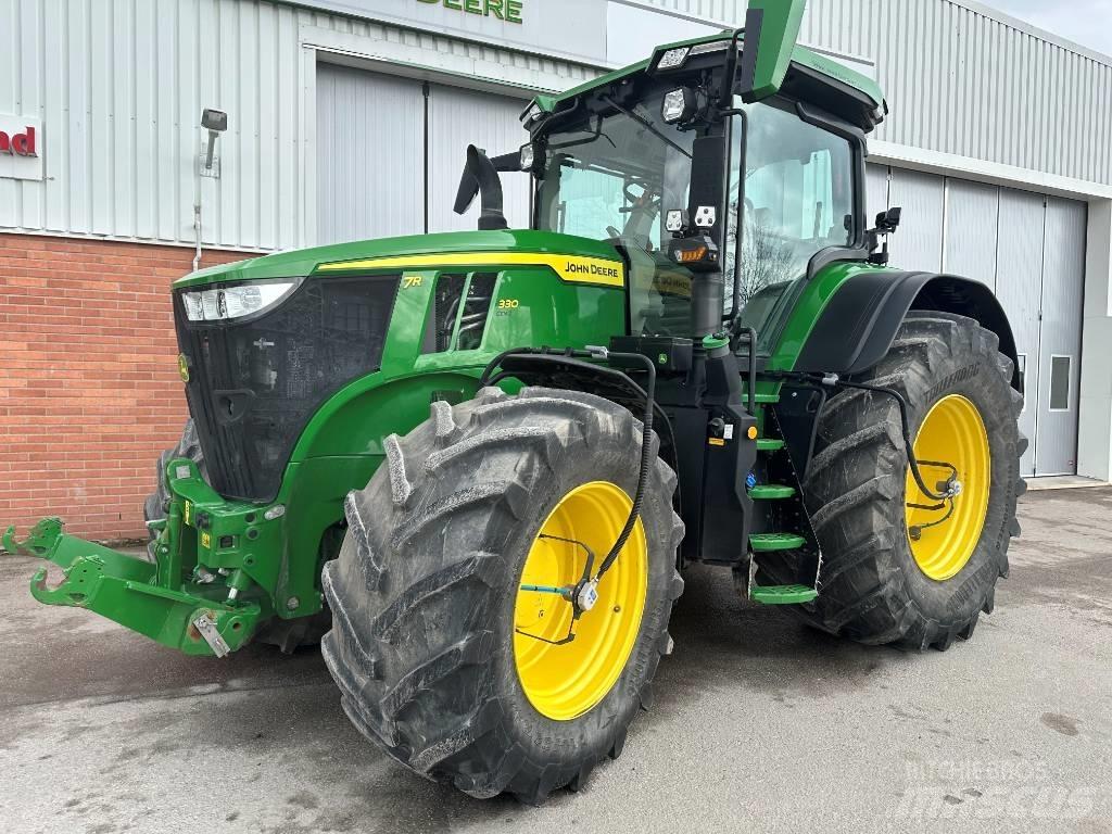 John Deere 7R 330 Traktorok