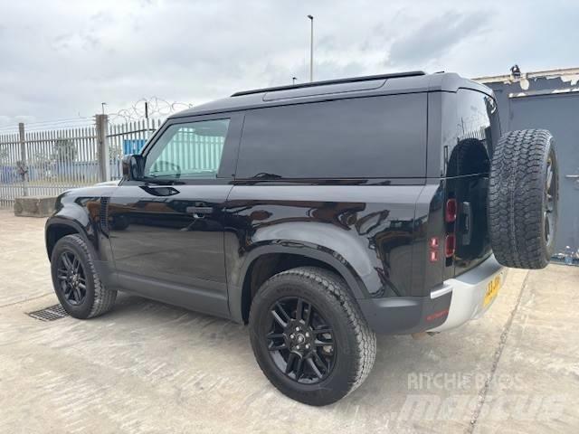 Land Rover Defender Transporterek