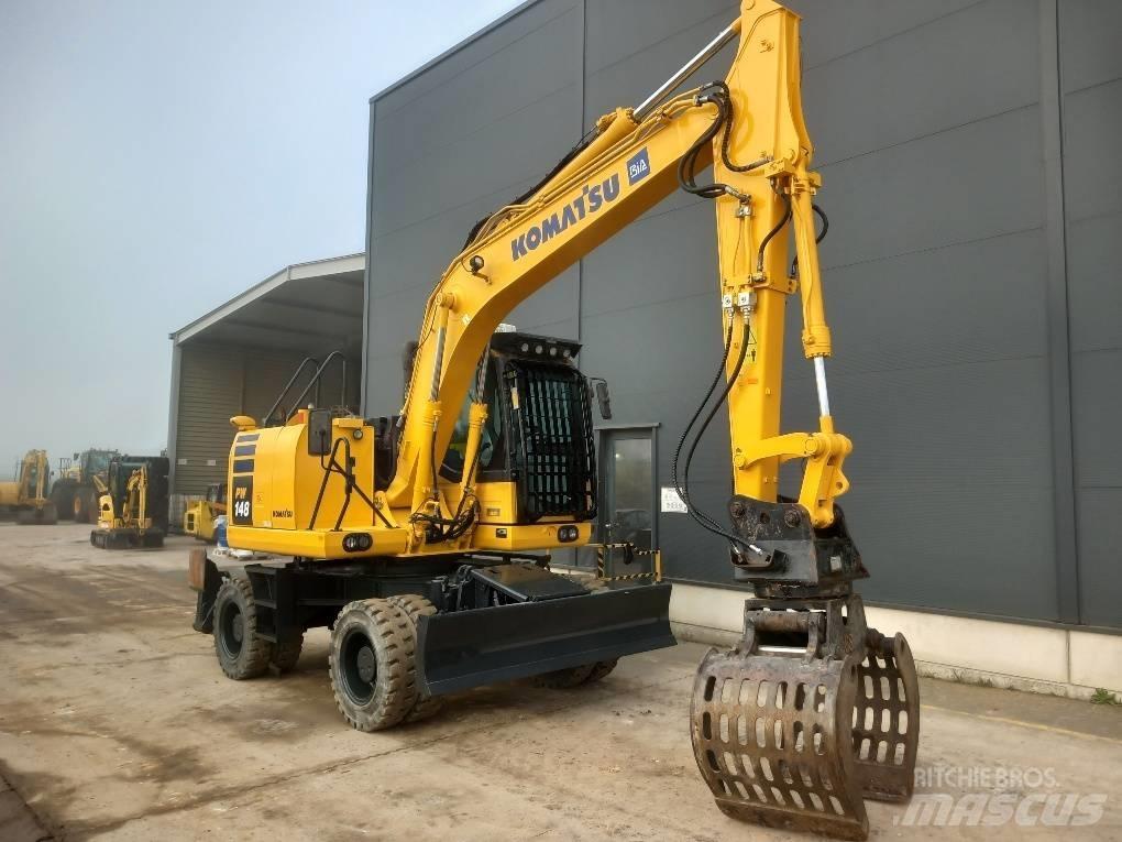 Komatsu PW148-10 Gumikerekes kotrók