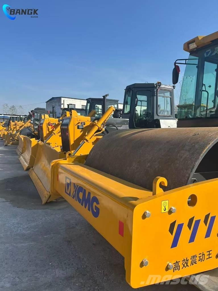 XCMG XS 223 J Egydobos hengerek