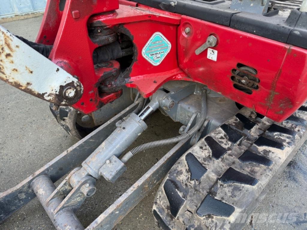 Takeuchi TB 216 Mini kotrók < 7t