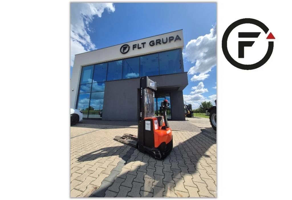 Toyota SWE140 Gyalogkíséretű targonca