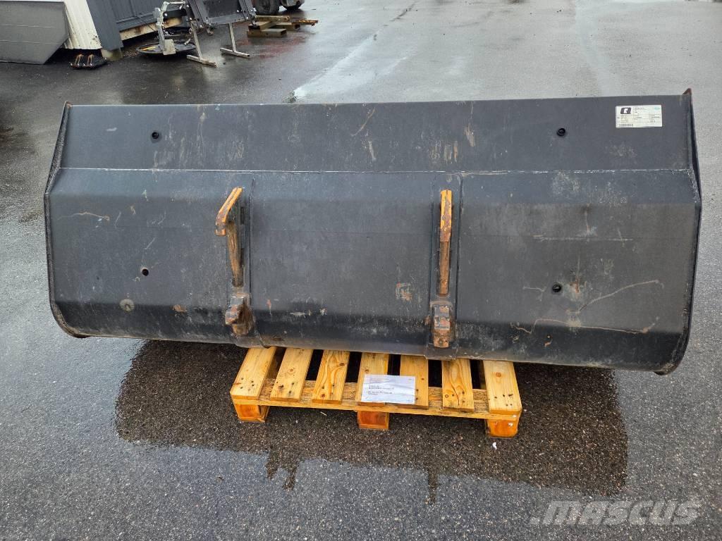 Quicke VS220 Homlokrakodó tartozékok