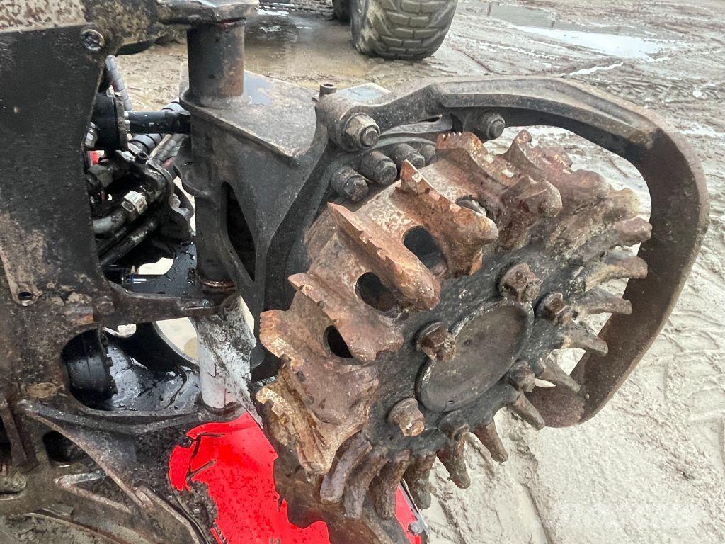 Komatsu 951 Betakarítók