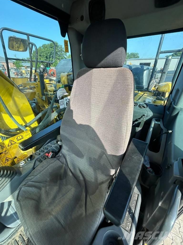 Komatsu PC 210 LC-11 Lánctalpas kotrók