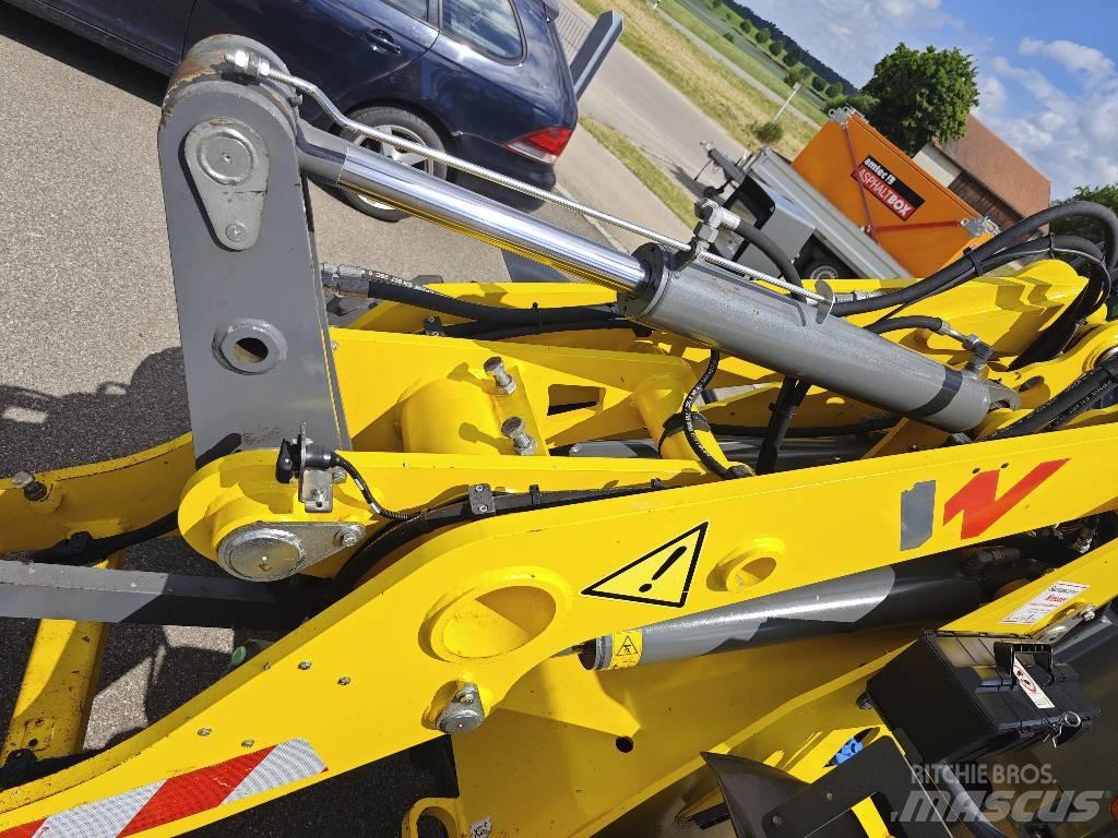 Wacker Neuson WL 70 Gumikerekes homlokrakodók