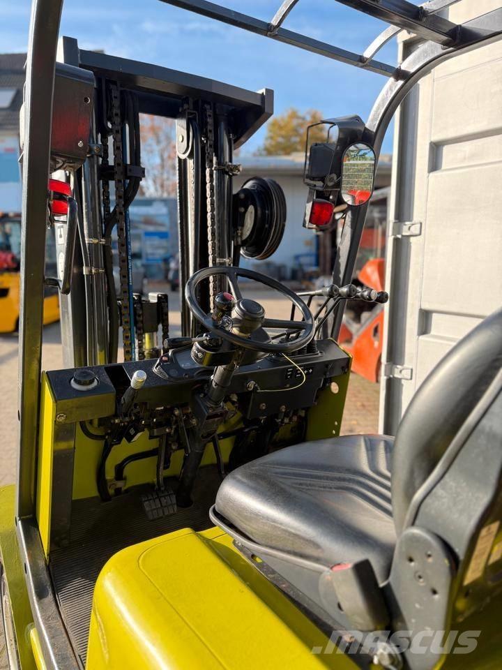 Clark CMP 25 L Gázüzemű targoncák