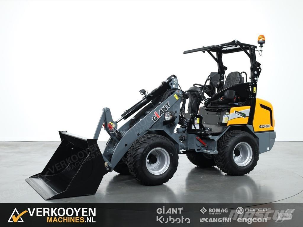 GiANT G2500 HD Gumikerekes homlokrakodók
