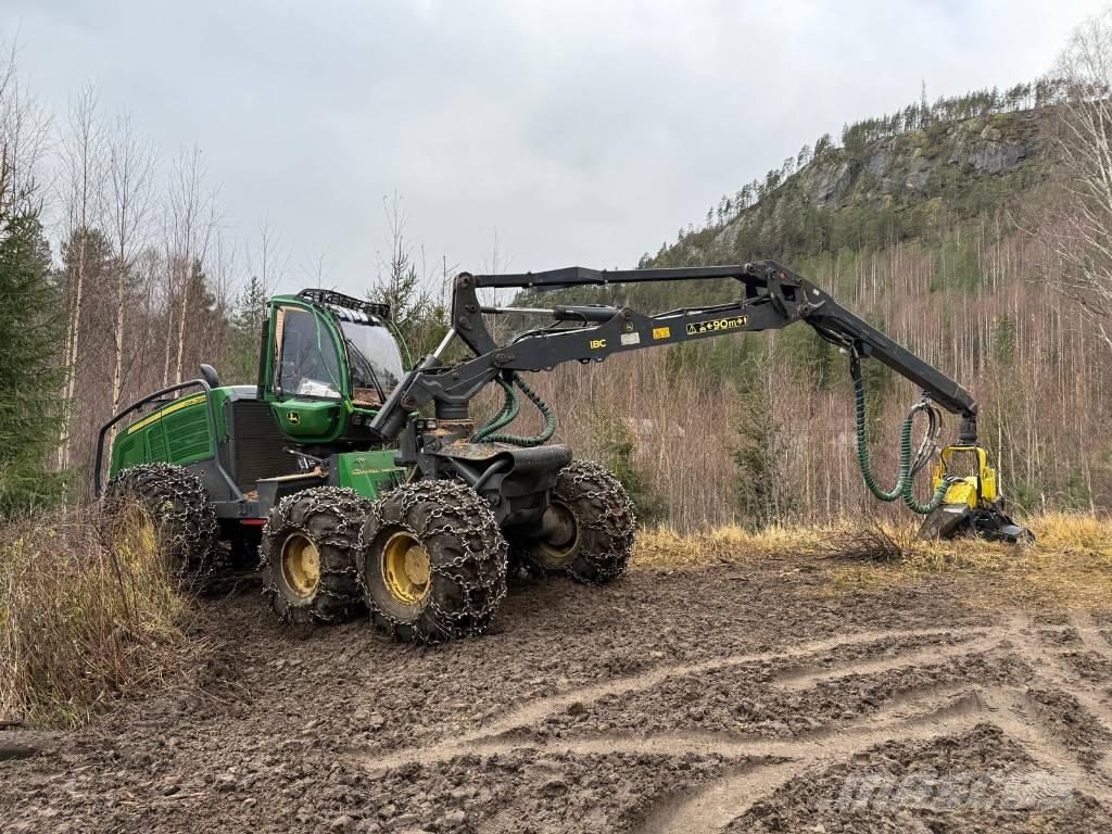 John Deere 1470 G Betakarítók