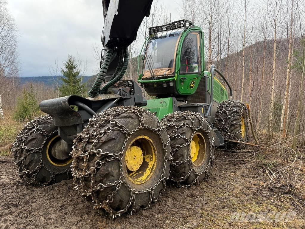 John Deere 1470 G Betakarítók