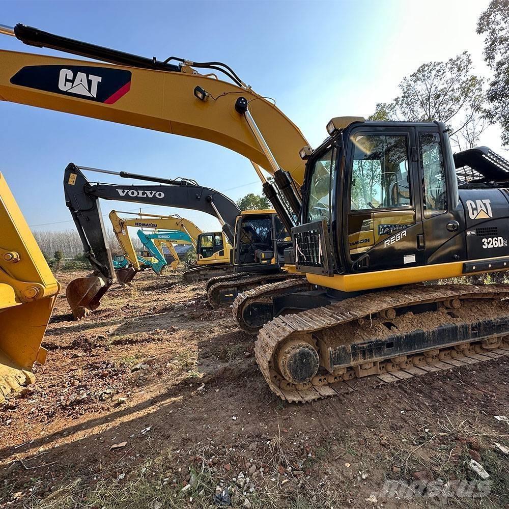 CAT 326D Lánctalpas kotrók