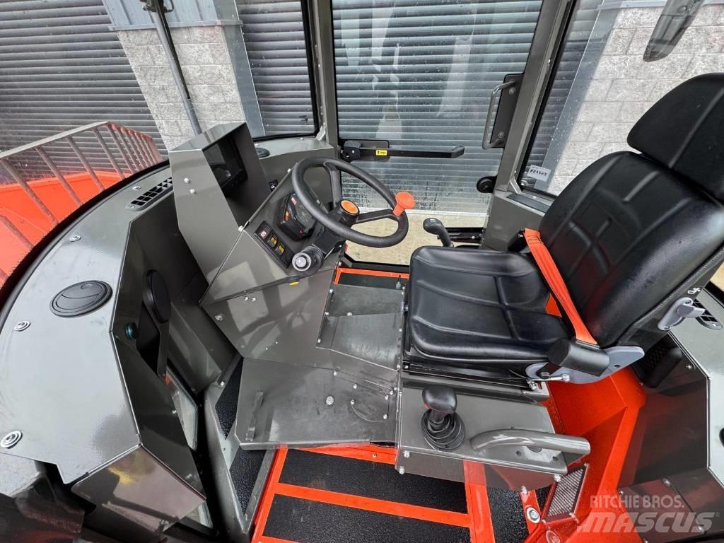 Ausa DR 601 AHG Mezei dömperek