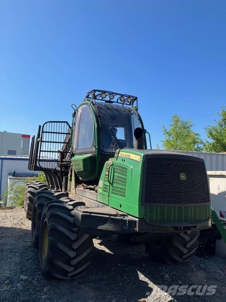 John Deere 1110 E Kihordók