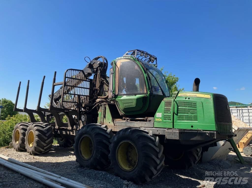 John Deere 1110 E Kihordók