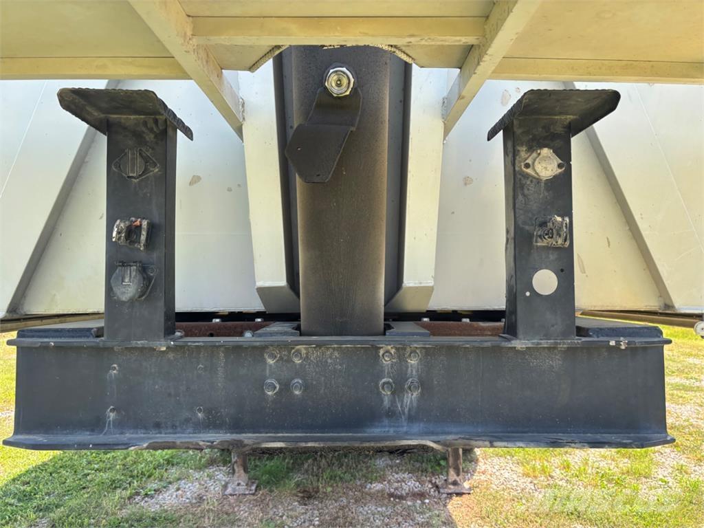 Benalu DF331011NL Billenő pótkocsik