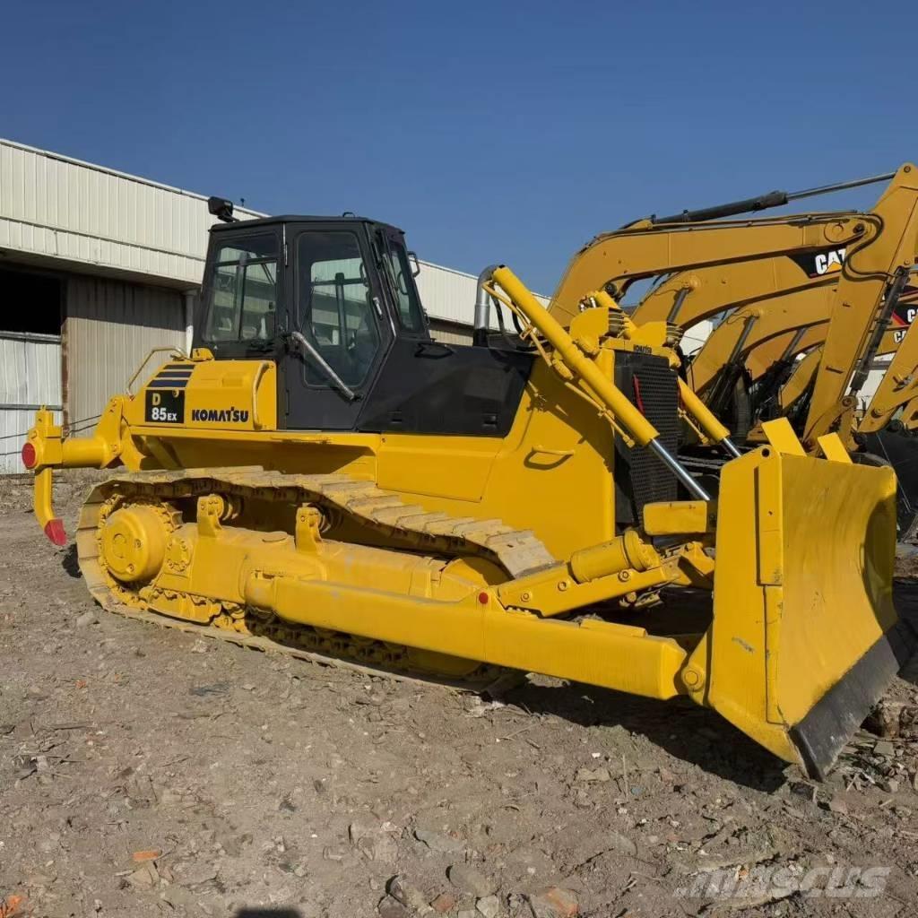 Komatsu D 85 EX-18 lánctalpas dózerek