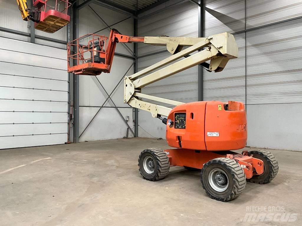 JLG 450 AJ Karos emelők