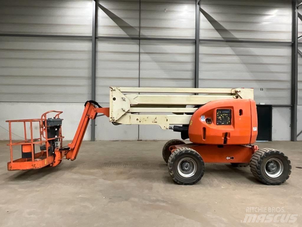 JLG 450 AJ Karos emelők