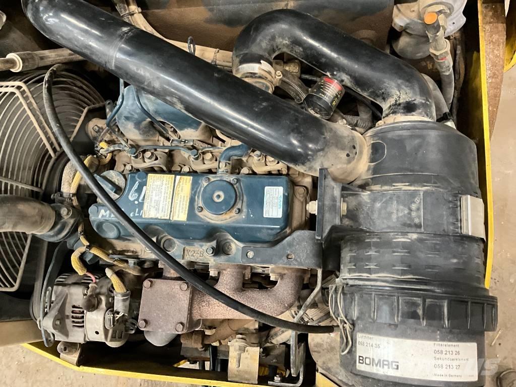 Bomag BW 120 AD-4 Ikerdobos hengerek