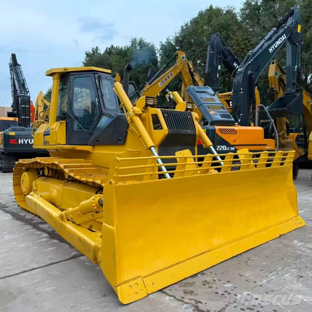 Komatsu D65PX-12E lánctalpas dózerek