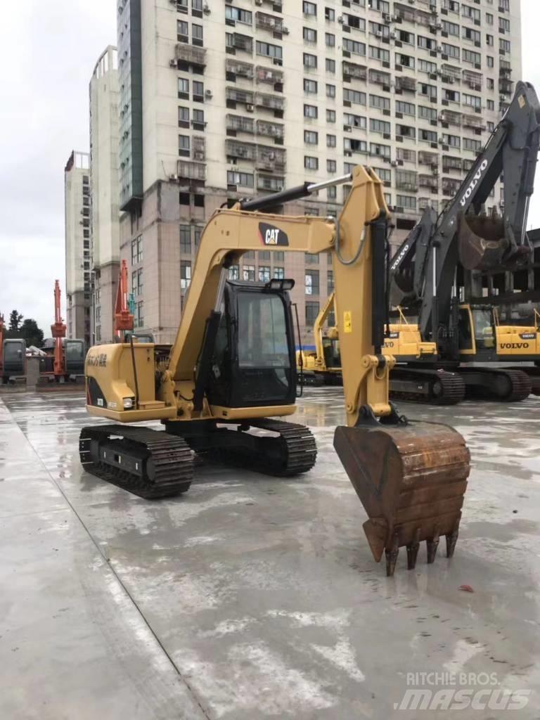 CAT 307 D Közepes (midi) kotrók 7 t - 12 t