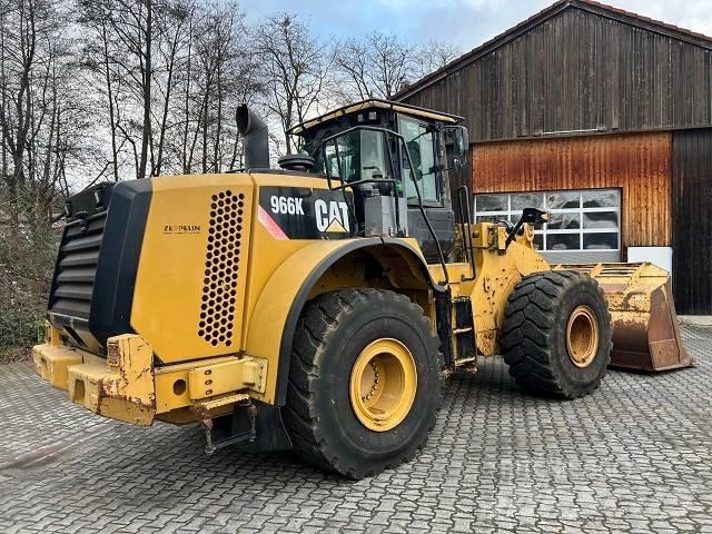CAT 966 K Gumikerekes homlokrakodók