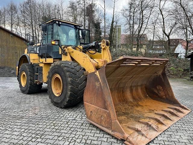 CAT 966 K Gumikerekes homlokrakodók