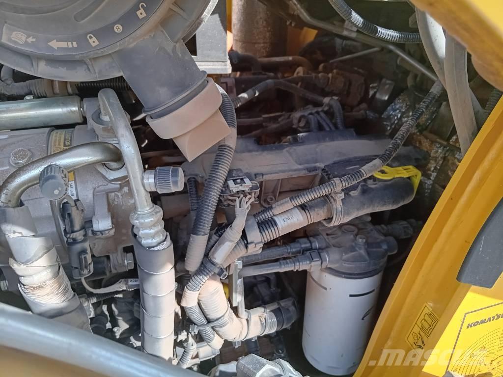 Komatsu WB 97 S-8 Kotrórakodók