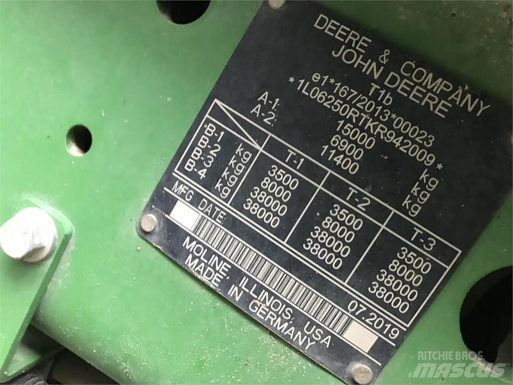 John Deere 6250R Traktorok