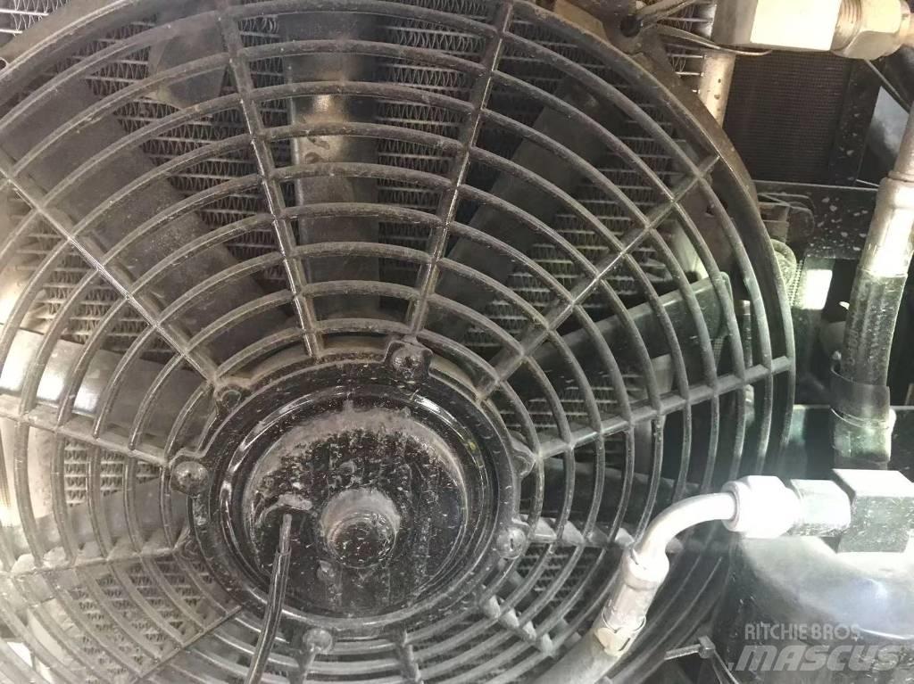 CAT 305.5E2 Lánctalpas kotrók
