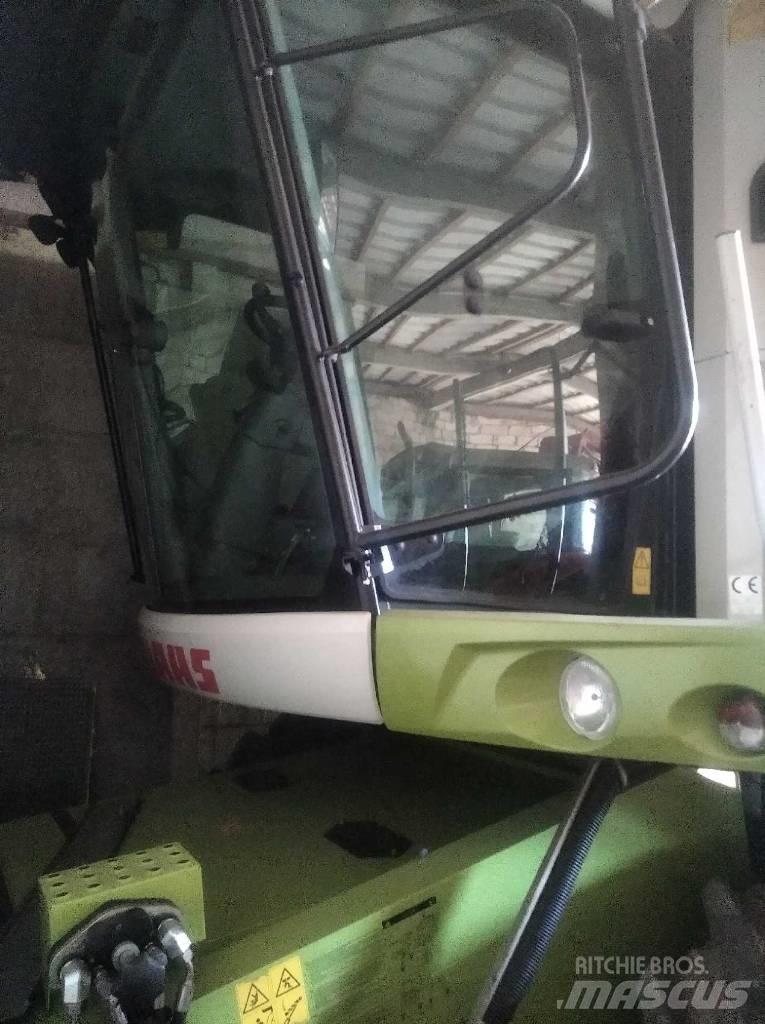 CLAAS Tucano 320 Kombájnok
