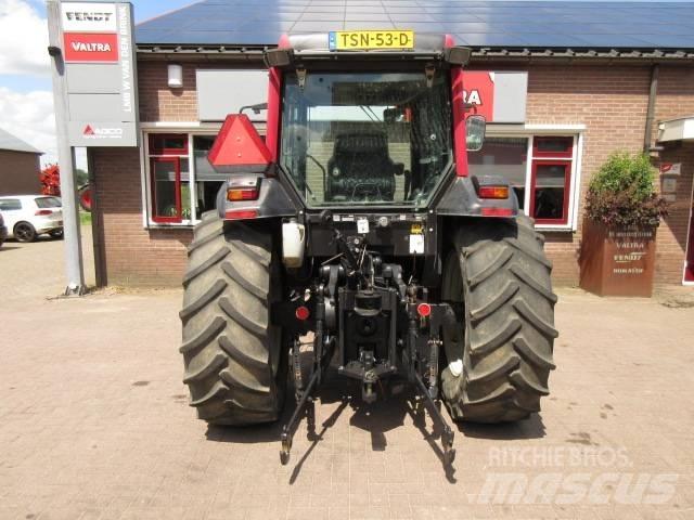 Valtra A93 HITECH Traktorok