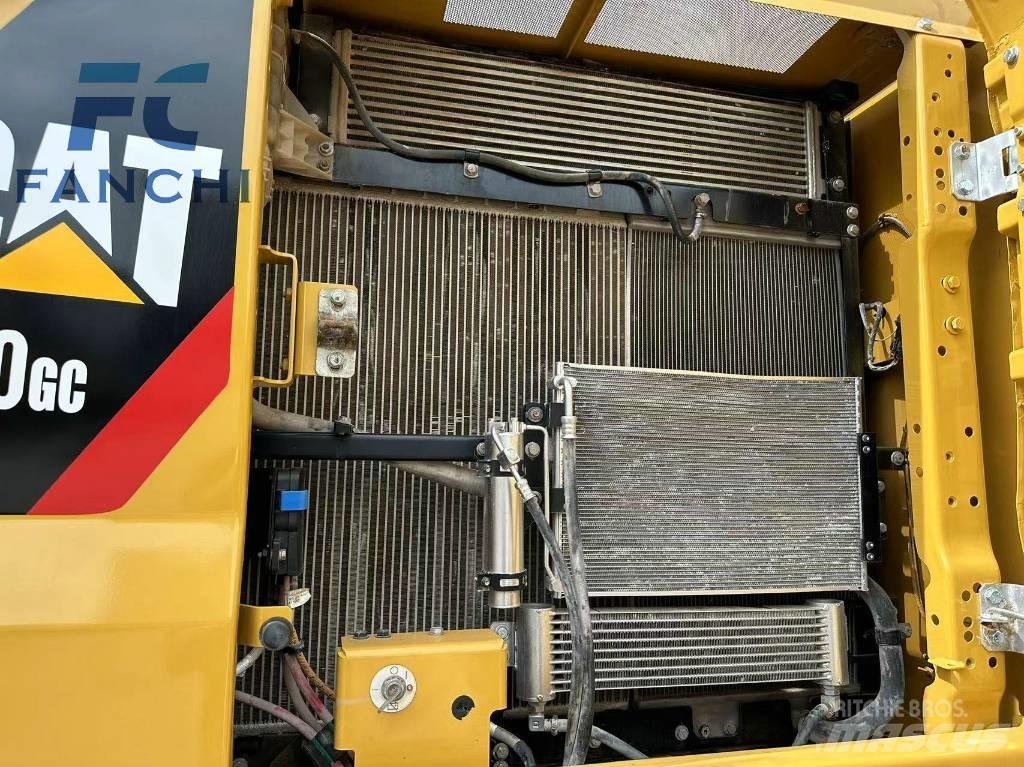 CAT 330GC Hulladékkezelő gépek