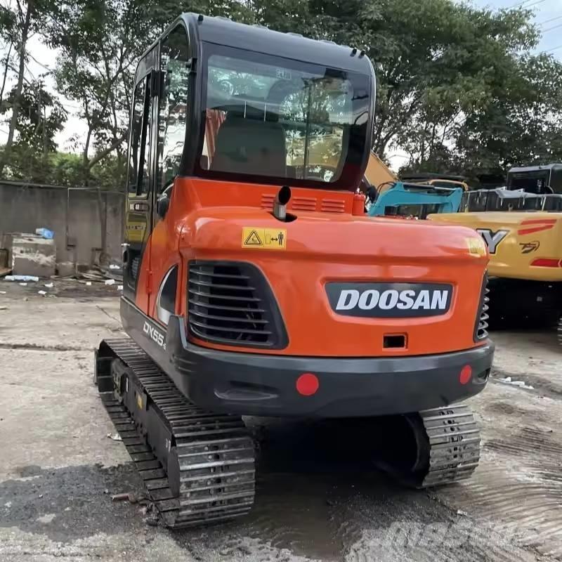 Doosan DX55-9C Mini kotrók < 7t