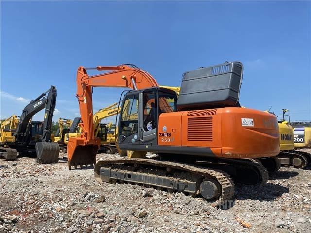 Hitachi ZX 250 Lánctalpas kotrók