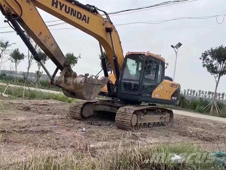 Hyundai R225LVS Lánctalpas kotrók