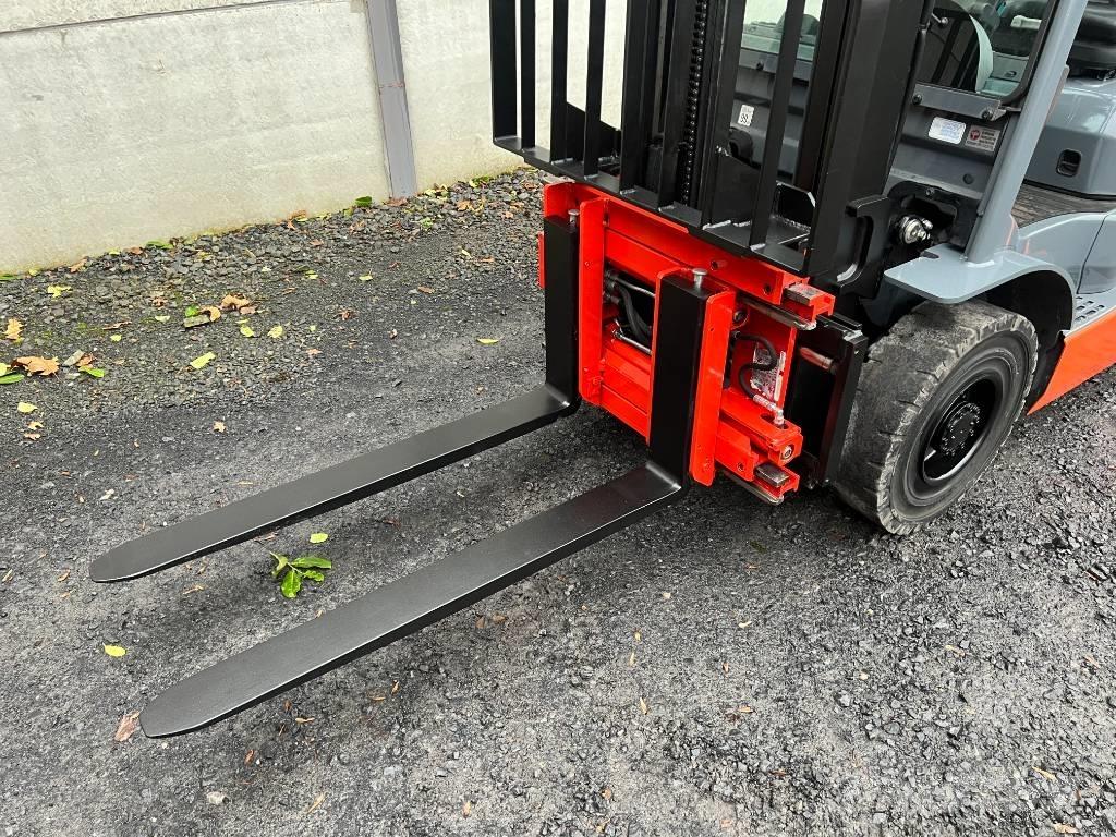 Toyota 02-8FGF25 Gázüzemű targoncák