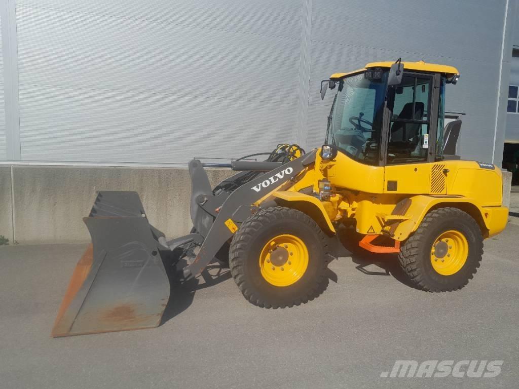 Volvo L35GS Gumikerekes homlokrakodók