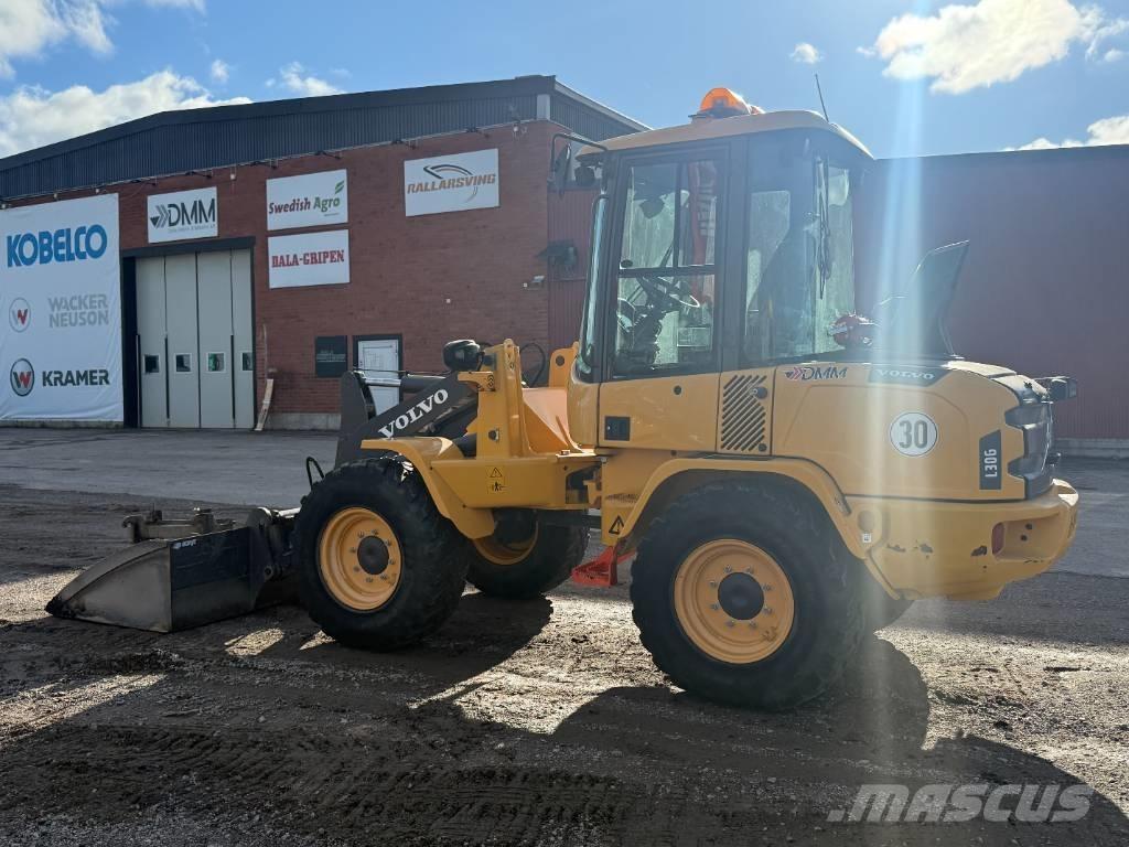 Volvo L30G Speeder Gumikerekes homlokrakodók