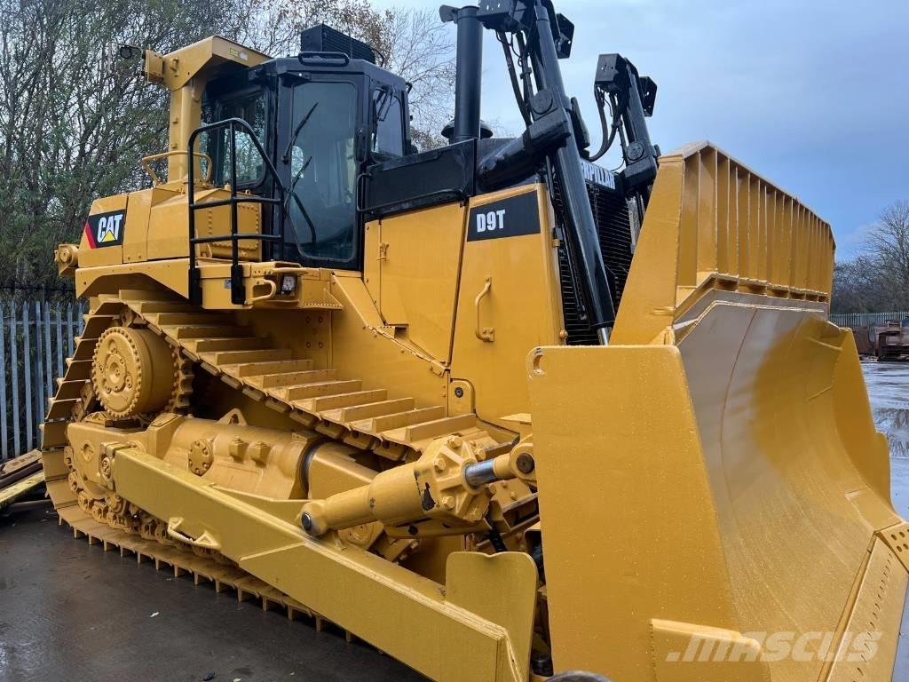 CAT D 9 T lánctalpas dózerek