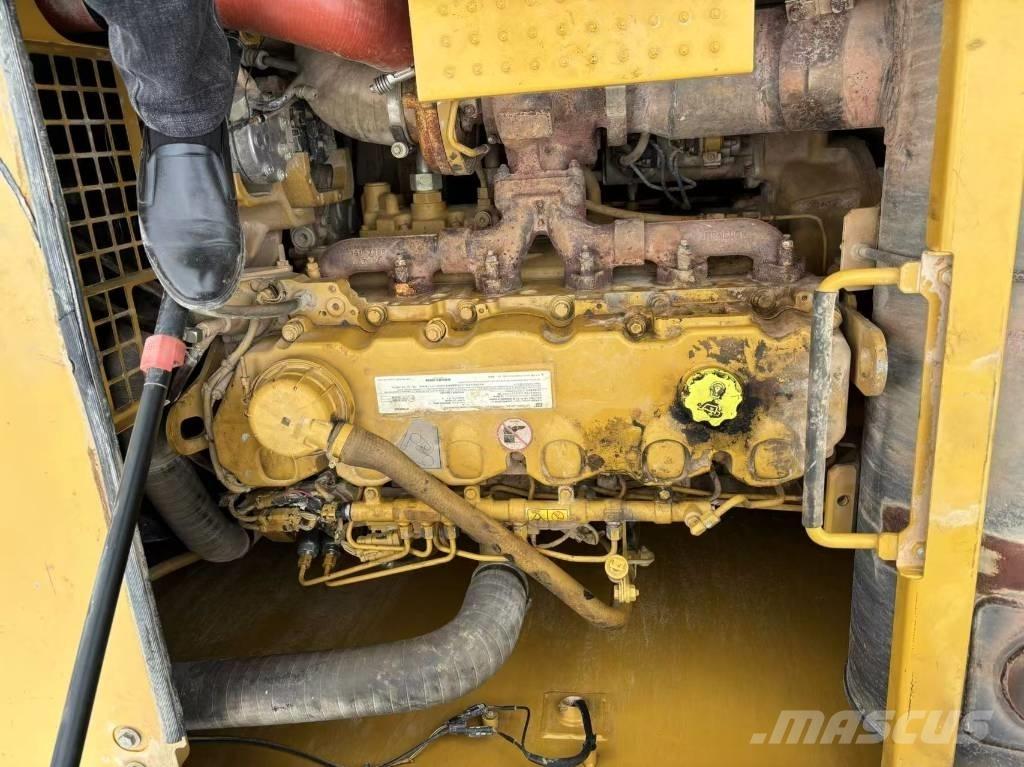 CAT CAT336 Közepes (midi) kotrók 7 t - 12 t
