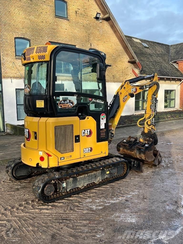 CAT 302 Mini kotrók < 7t