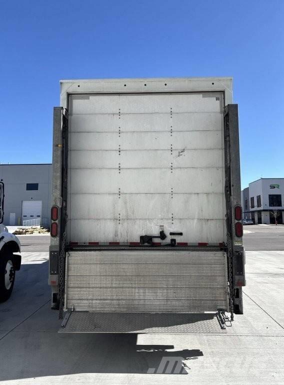 Freightliner M2 Dobozos teherautók