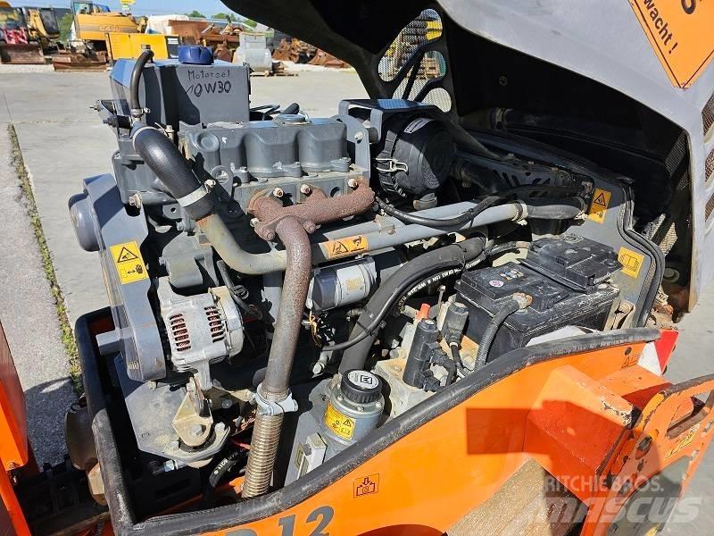 Hamm HD 12 VV Ikerdobos hengerek