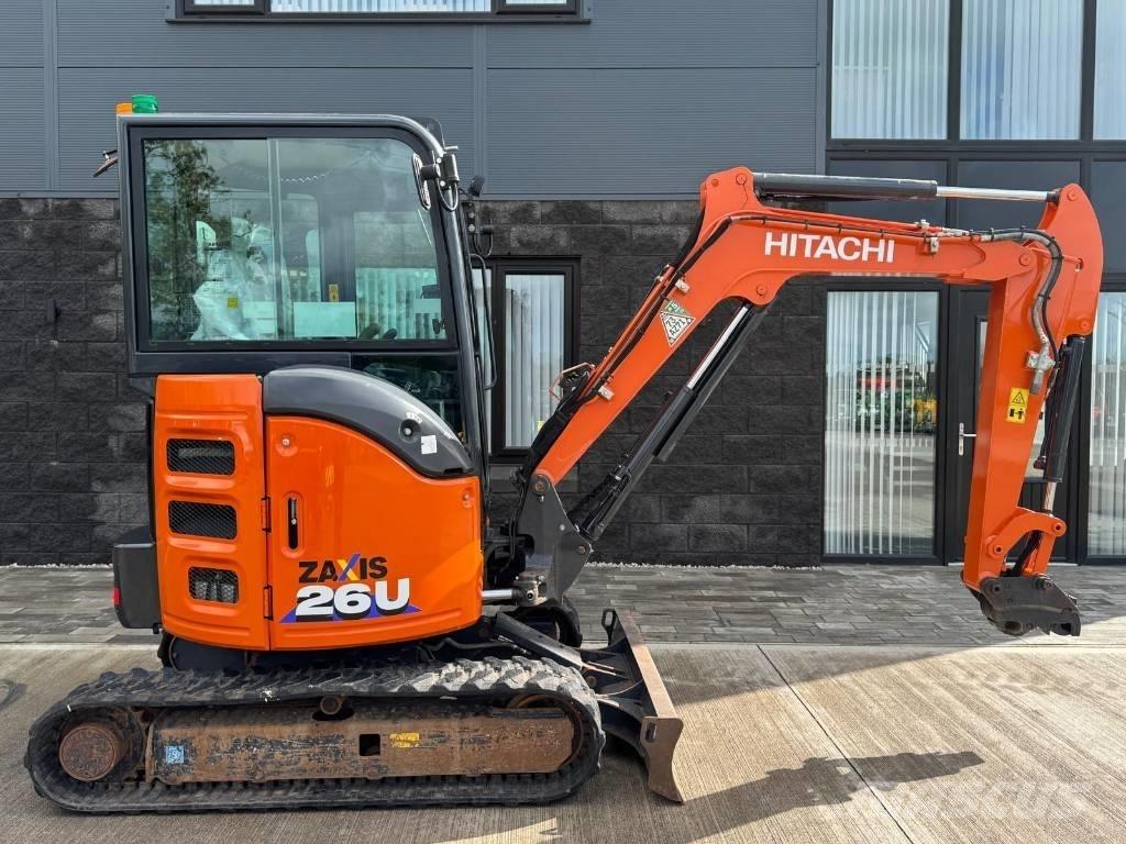Hitachi ZX 26 U-6 Mini kotrók < 7t