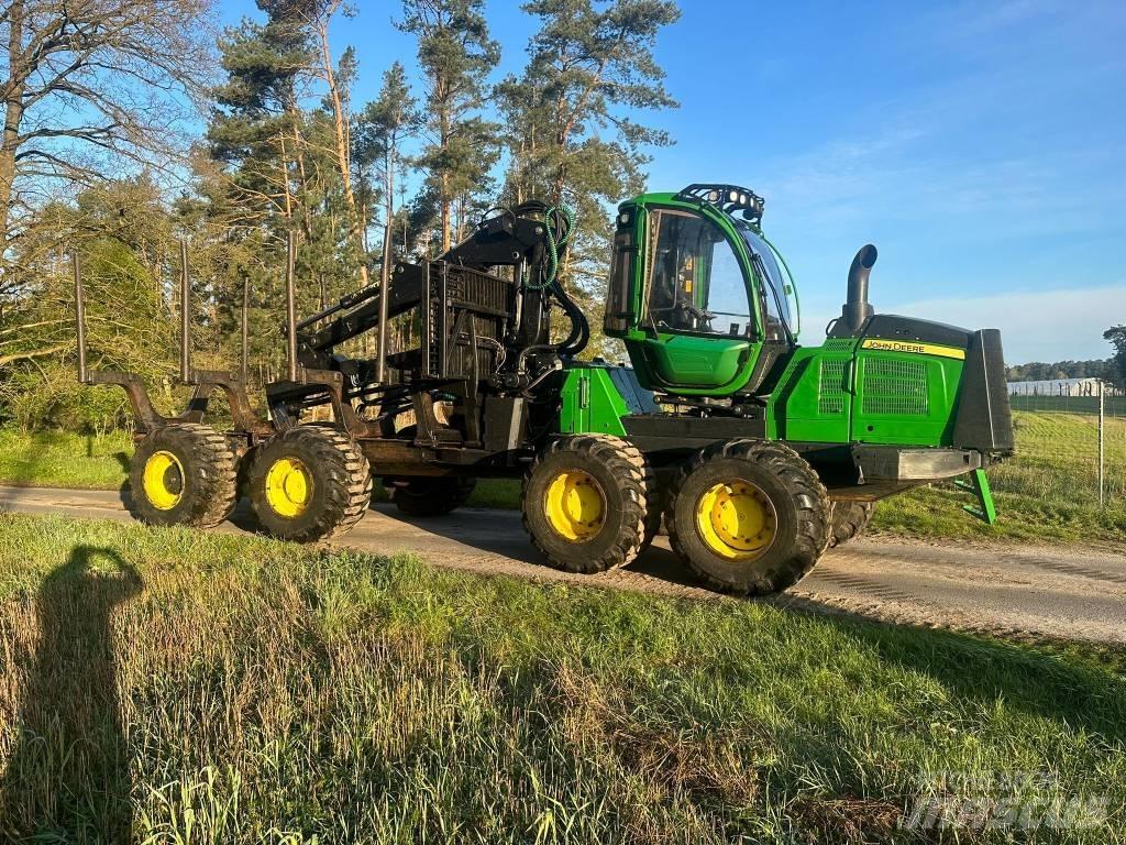 John Deere 1210 E Kihordók
