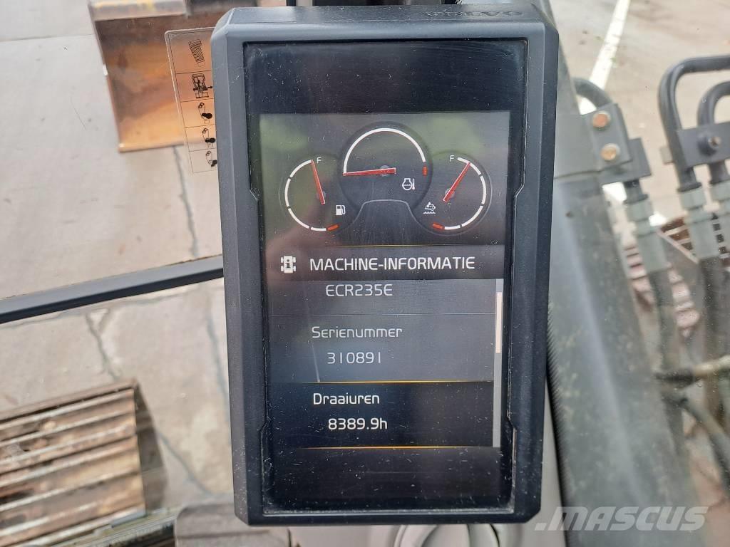 Volvo ECR 235 E Lánctalpas kotrók